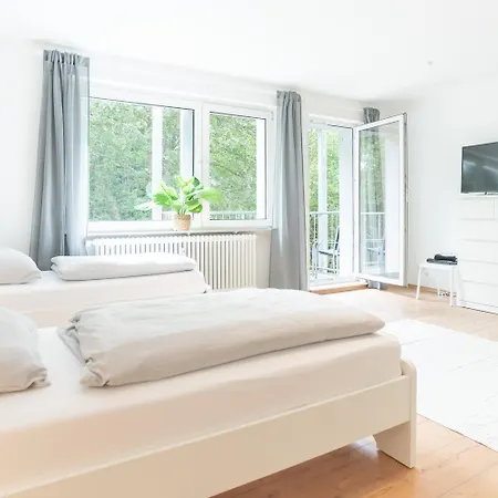 아파트 With Balcony In *